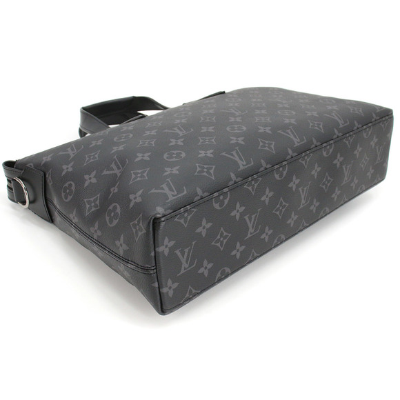 Louis Vuitton Monogram Eclipse Explorer Shoulder Bag Black - Picture 4 of 7